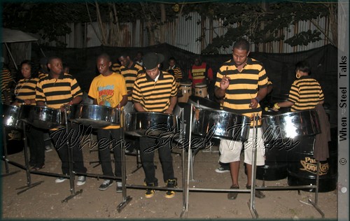 Sonatas perform at the 2010 Pantonic Steel Orchestra Band Launch