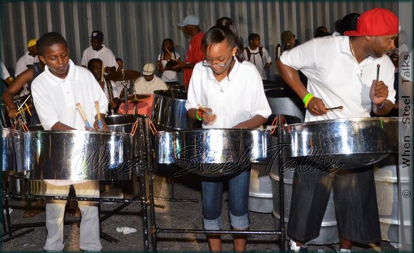 Pantonic brings the curtains down on their 2011 Band Launch