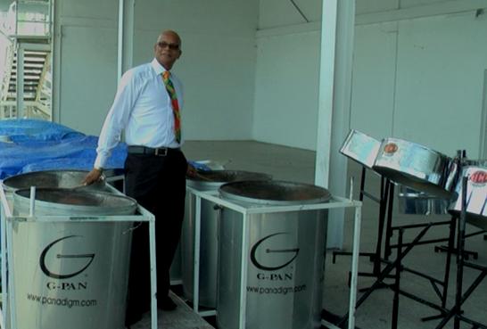 Regrello displaying bass G-pans